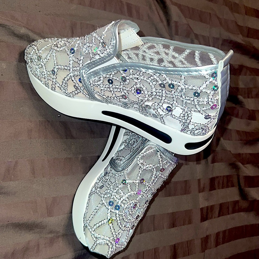 Y2K feel sparkle comfort party shoes or festival!